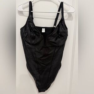 Popilush Shapewear Faux Leather Plunging V Sculpting Corset Bodysuit